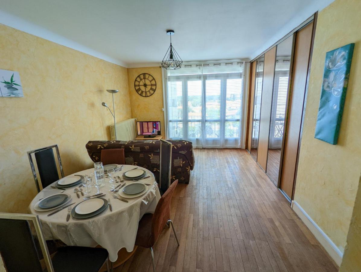 Bellejoie - Appartement T3- Poitiers Sud - Direct Futuroscope - Parking Et Wifi Gratuit Exterior photo